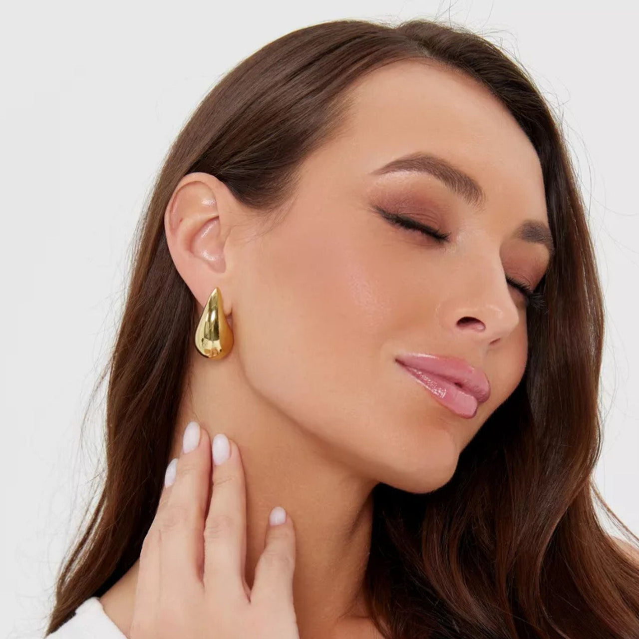 Lumi Drop Studs