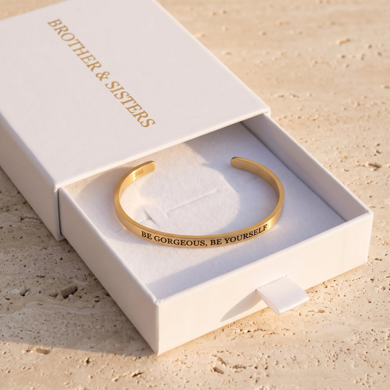 Adjustable bracelet — in the gift box, gold | SKU: bgby-rg