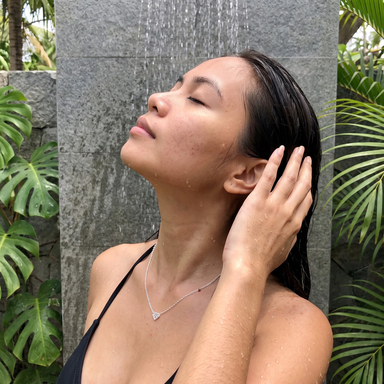 Diamond shape necklace — worn in the shower, waterproof, silver | SKU: 12791388-white-gold