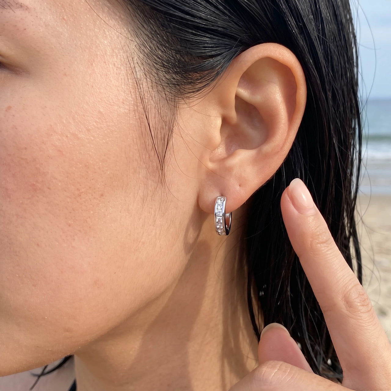 Small silver hoop earrings — worn, real size, silver | SKU: 22023999-rhodium