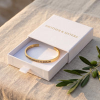 Thumbnail for Never Forget To Dream, gold bracelet — gift box | SKU: nftd-rg