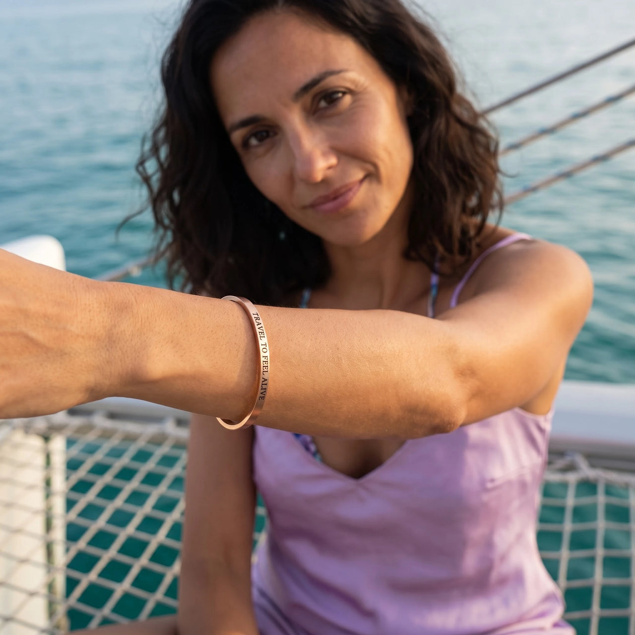 Travel bracelet — worn on a relaxed day, rose gold | SKU: ttfa-rg