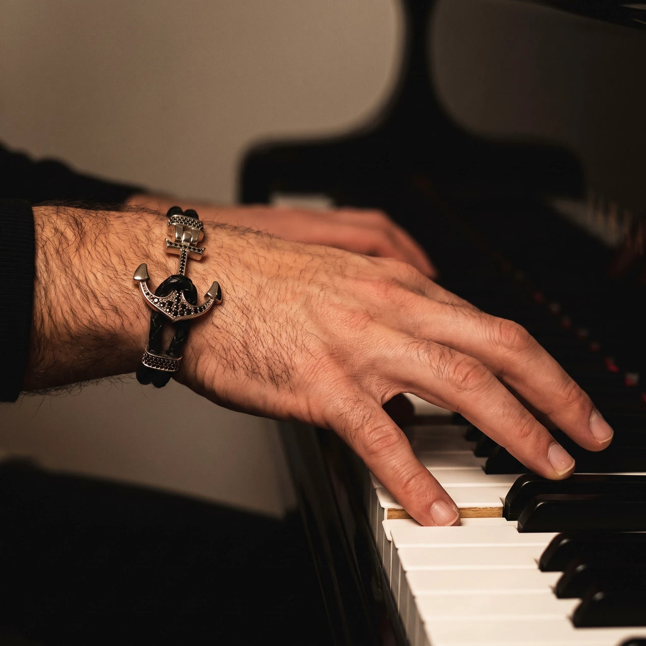 White Gold Anchor – playing the piano | Brother & Sisters | SKU: 3621358-silver-XS-14-15, 3621358-silver-S-16-17, 3621358-silver-M-18-19, 3621358-silver-L-20-21, 3621358-silver-XL-22-23